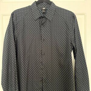 H&M Black Star Slim Fit Shirt – Size Small